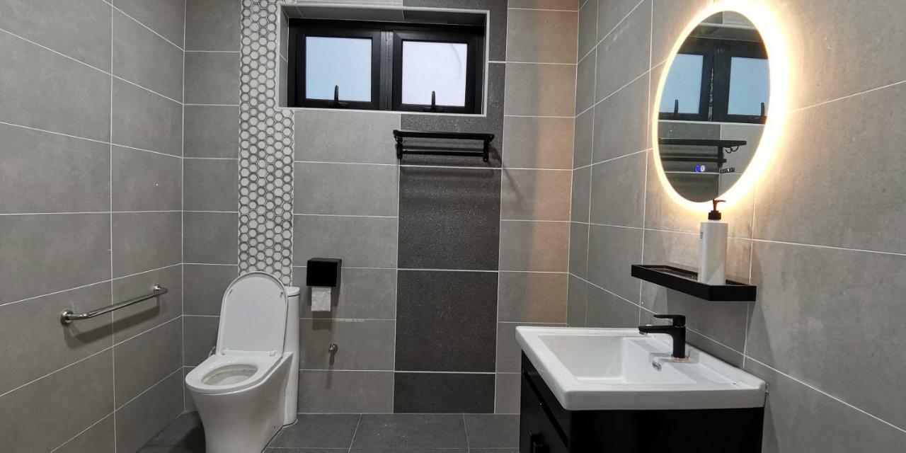 Oneriimba Private Pool & Garden Residence Johor Bahru Kültér fotó